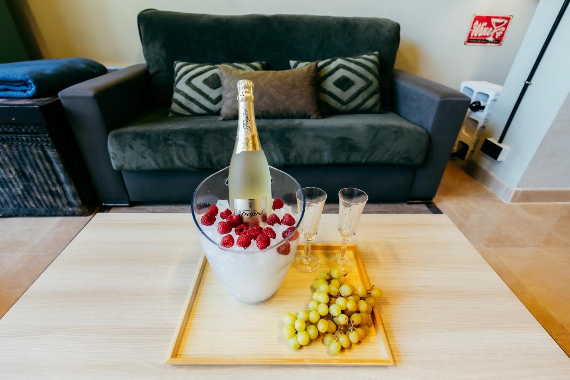 Apartment Ruzafa Roots, 12 Min To Centre, Smart Tv, Wine Valensiya Dış mekan fotoğraf